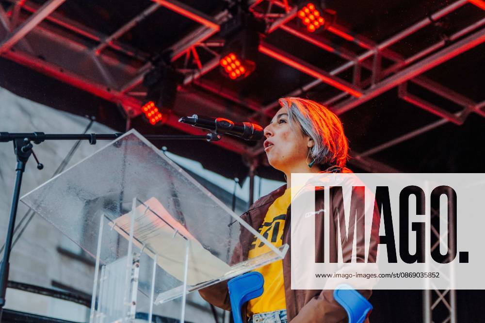 Nadia Cornejo speeches at a national manifestation against the Federal Government s budgetary measures, under the Keep your hands out of our pockets! (Blijf uit onze zakken! - Pas dans nos poches) moniker, organised by the trade unions on Friday 9 October 2026 in Brussels. EMILExWINDAL 189235741