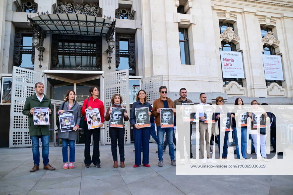 Members and representatives of the Madrid branch of the Spanish Socialist Workersâ€⠢ Party (PSOE) observe a minute of silence outside Madrid City Hall in memory of Maricarmen, who died after being evicted from her home. Her death has become a symbol of the housing crisis and the struggle against real estate speculation. Madrid SPAIN - ZUMAz108 20261009_znp_z108_007
