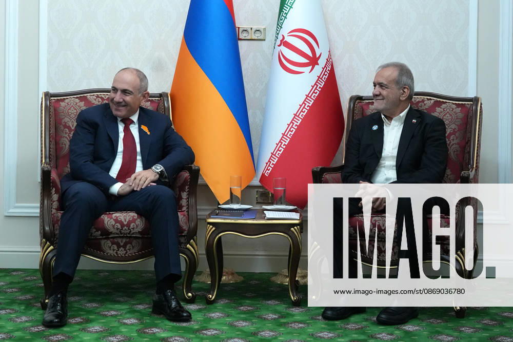 Masoud Pezeshkian - Nikol Pashinyan meeting in Turkmenistan TURKMENBASHI, TURKMENISTAN - OCTOBER 09: (---- - MANDATORY CREDIT - IRANIAN PRESIDENCY HANDOUT - NO MARKETING NO ADVERTISING CAMPAIGNS - DISTRIBUTED AS A SERVICE TO CLIENTS----) Iranian President Masoud Pezeshkian (R), who is in the Avaza region near Turkmenbashi, Turkmenistan, to attend the Commonwealth of Independent States (CIS) Leaders Summit and the Caspian Sea Environmental Meeting, meets with Armenian Prime Minister Nikol Pashinyan on October 09, 2026. Iranian Presidency Handout Anadolu Turkmenbashi Turkmenistan. Editorial use only. Please get in touch for any other usage.