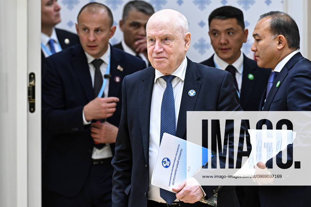 TURKMENISTAN, BALKAN PROVINCE - OCTOBER 9, 2026: CIS Secretary General Sergei Lebedev (C) ahead of an expanded meeting of the CIS Council of Heads of State in Turkmenbashi Turkmenistan - ZUMAt113 20261009_zaa_t113_202