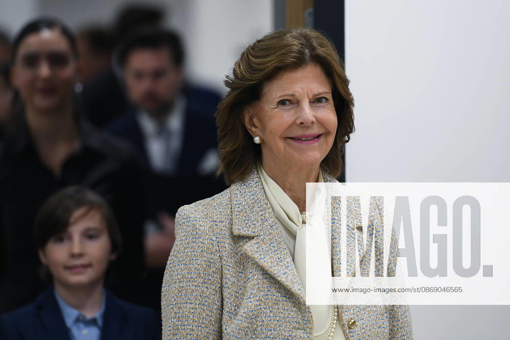 Feierliche Einweihung des neuen Schulgebäudes des Luisen-Gymnasiums am 09.10.2026 in Düsseldorf Ihre Majestät Königin Silvia von Schweden