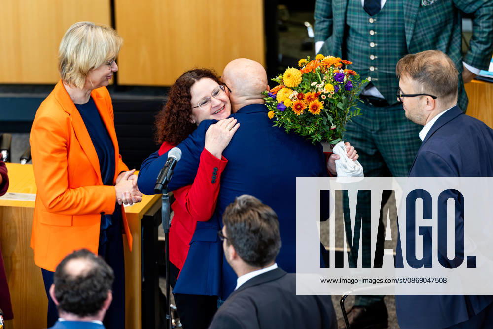 GER, News Politik, 8.Wahlperiode, 58.Plenarsitzung im Plenarsaal Thüringer Landtag, Wahl zum Vizepräsidenten des Thüringer Landtag Steffen Quasebarth (Thüringen.Gerecht) wird im zweiten Wahlgang zum Vizepräsidenten des Thüringer Landtag gewählt 99096 Erfurt Thueringer Landtag Thüringen Deutschland