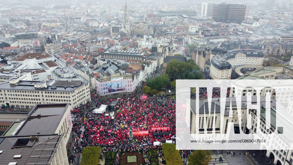 Strike in Belgium disrupts transport BRUSSELS, BELGIUM - OCTOBER 9: Demonstrators carrying trade union flags gather in a central square in Brussels, Belgium on October 9, 2026, during a nationwide strike protesting proposed federal austerity measures and public spending cuts. Organized by major trade union confederations ABVV-FGTB and ACV-CSC, the mass rally coincided with severe transportation disruptions across the country, including approximately 140 flight cancellations at Brussels Airport. Dursun Aydemir Anadolu Brussels Belgium. Editorial use only. Please get in touch for any other usage.