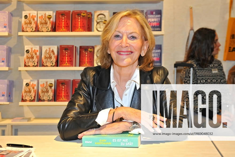 Frankfurter Buchmesse 2026. Schriftstellerin Gaby Hauptmann am 09.10.2026 auf der Frankfurter Buchmesse. 20261009MWI153834