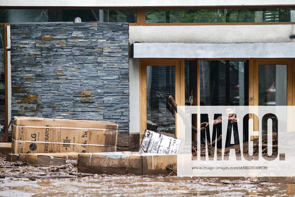 Santiago, October 9, 2026: Consequences of a mudslide that affected the area from San Carlos de Apoquindo to Los Dominicos in the Las Condes district, causing widespread damage and sweeping away vehicles and people. Diego Martin Aton, Chile, Aton 1198107 jpeg