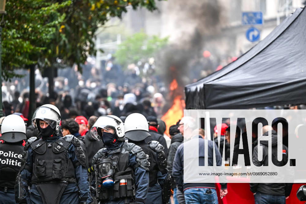 Violent student protests merge with a trade union demonstration near Mont des Arts in Brussels, Belgium, on 9 October 2026. Clashes and disorder unfold as student protesters join the union-led mobilisation in the Belgian capital.