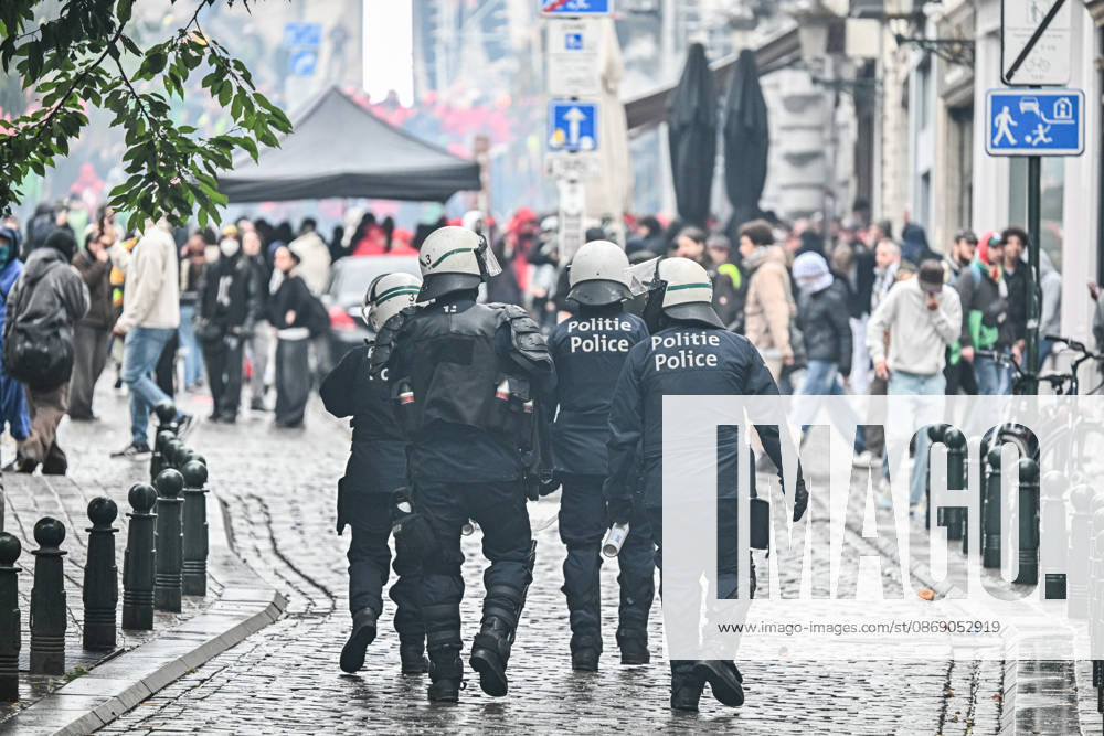 Violent student protests merge with a trade union demonstration near Mont des Arts in Brussels, Belgium, on 9 October 2026. Clashes and disorder unfold as student protesters join the union-led mobilisation in the Belgian capital.