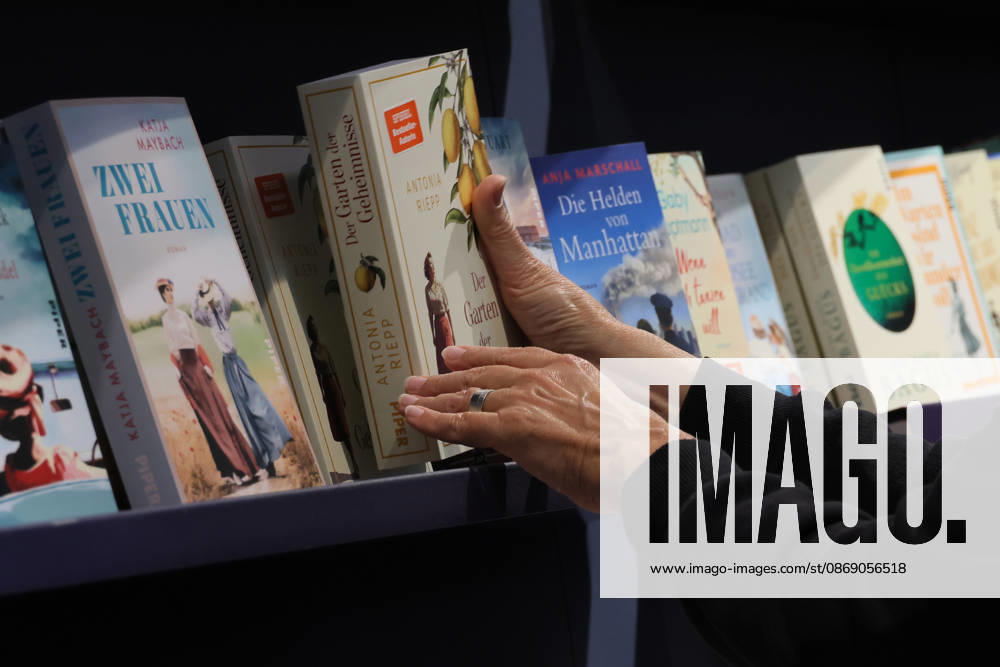 Frankfurt am Main, DEU, Frankfurter Buchmesse. Freitag Besuchertag.