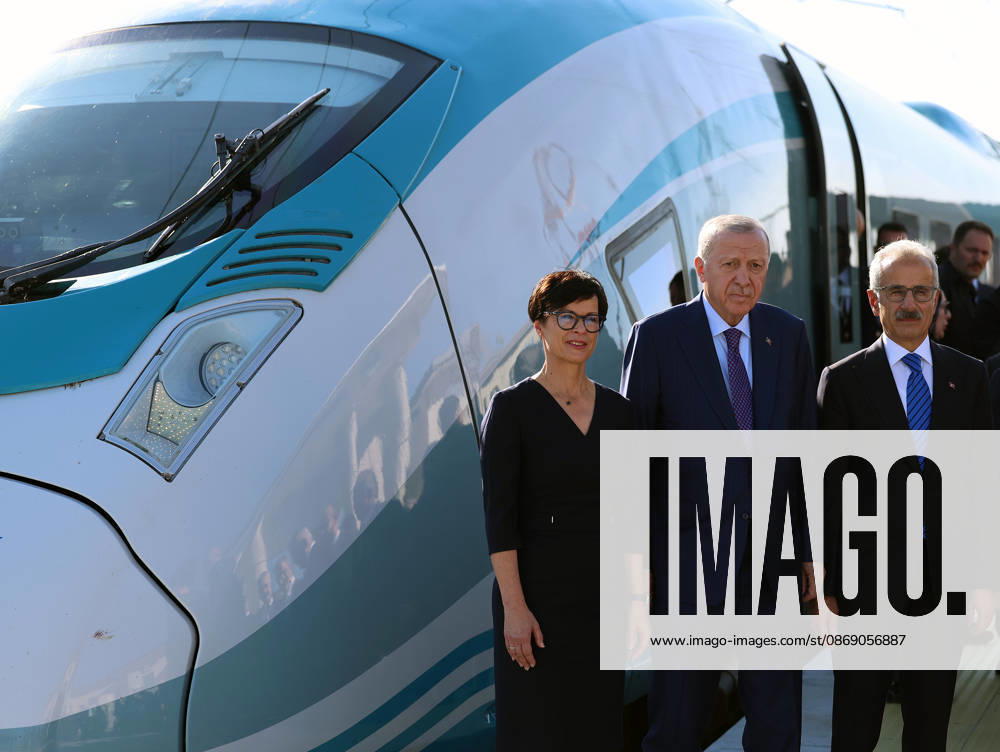 Turkish President Recep Tayyip Erdogan KIRKLARELI, TURKIYE - OCTOBER 9: (---- - MANDATORY CREDIT - TURKISH PRESIDENCY MURAT KULA HANDOUT - NO MARKETING NO ADVERTISING CAMPAIGNS - DISTRIBUTED AS A SERVICE TO CLIENTS----) Turkish President Recep Tayyip Erdogan attends the Cerkezkoy-Kapikule High-Speed Railway Line Opening Ceremony in Kirklareli, Turkiye on October 9, 2026. TUR Presidency Murat Kula Anadolu Kirklareli Turkey. Editorial use only. Please get in touch for any other usage.
