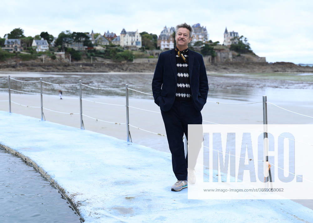 Thibault de Montalembert by the seawater pool on L Ecluse Beach during the 37th Dinard British and Irish Film Festival, France, on October 9, 2026. Denis Guignebourg, Bestimage. 37th Dinard British Irish Film Festival on October 9, 2026, in Dinard, France. Dinard, France