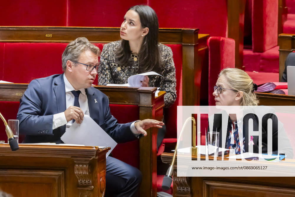 Paris, France le 9 Octobre, 2026 - Examen en seance a l assemblee nationale de la proposition de loi apportant une reponse integrale au phenomene des violences sexuelles et sexistes contre les femmes et les enfants - Celine Thiebault-Martinez, Guillaume Gouffier Valente POLITIQUE, ASSEMBLEE NATIONALE, EXAMEN DE LOI, LEGISLATIF, LOI INTEGRALE, VIOLENCES SEXUELLES