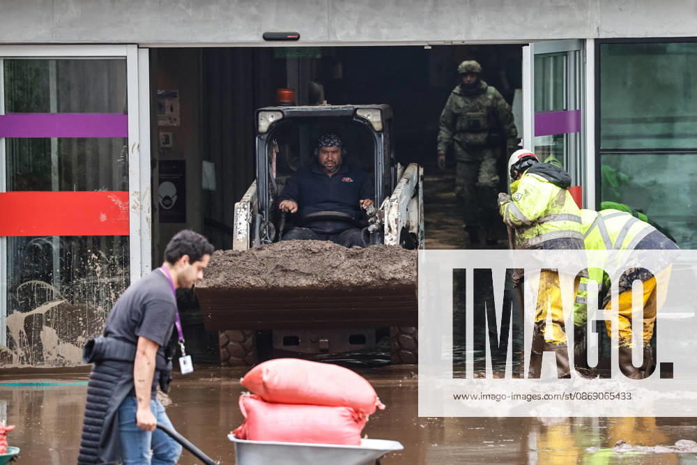 Santiago, October 9, 2026: Consequences of a mudslide that affected the area from San Carlos de Apoquindo to Los Dominicos in the Las Condes district, causing widespread damage and sweeping away vehicles and people. Diego Martin Aton, Chile, Aton 1198174 jpeg