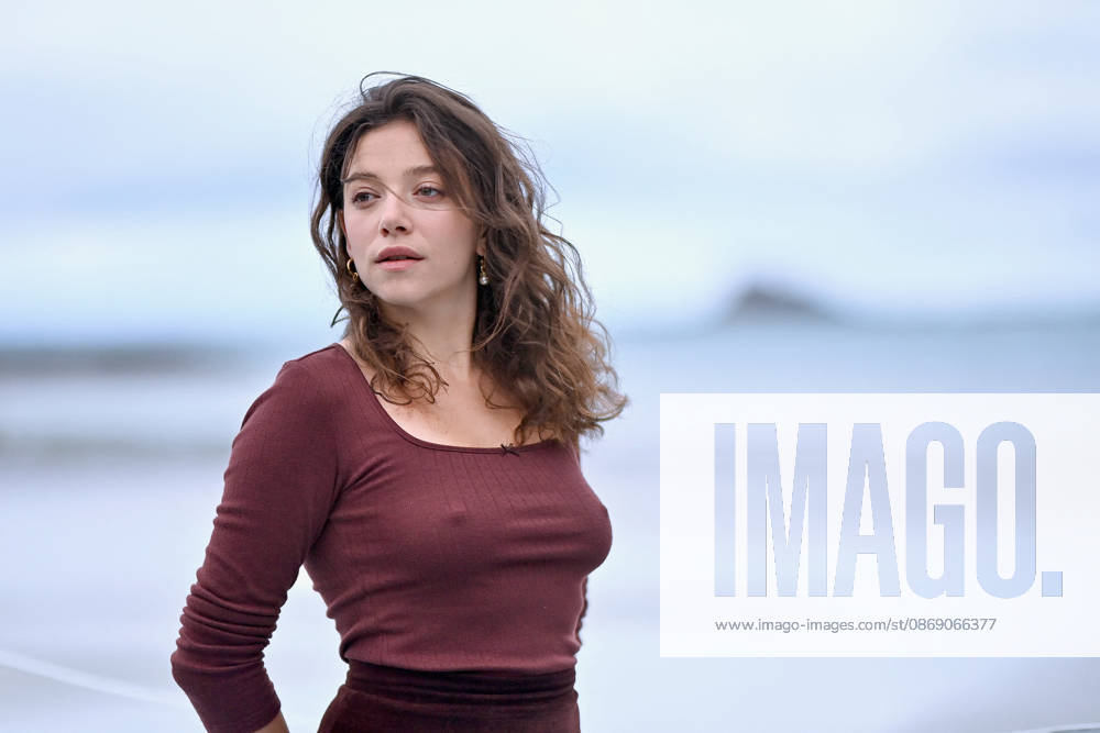 37th Dinard British Irish Film Festival Day 3 FC Jury members Zoe Adjani attends the Jury Photocall during the 37th Dinard British Irish Film Festival on October 9, 2026 in Dinard, France.Photo by Franck Castel ABACAPRESS.COM Dinard