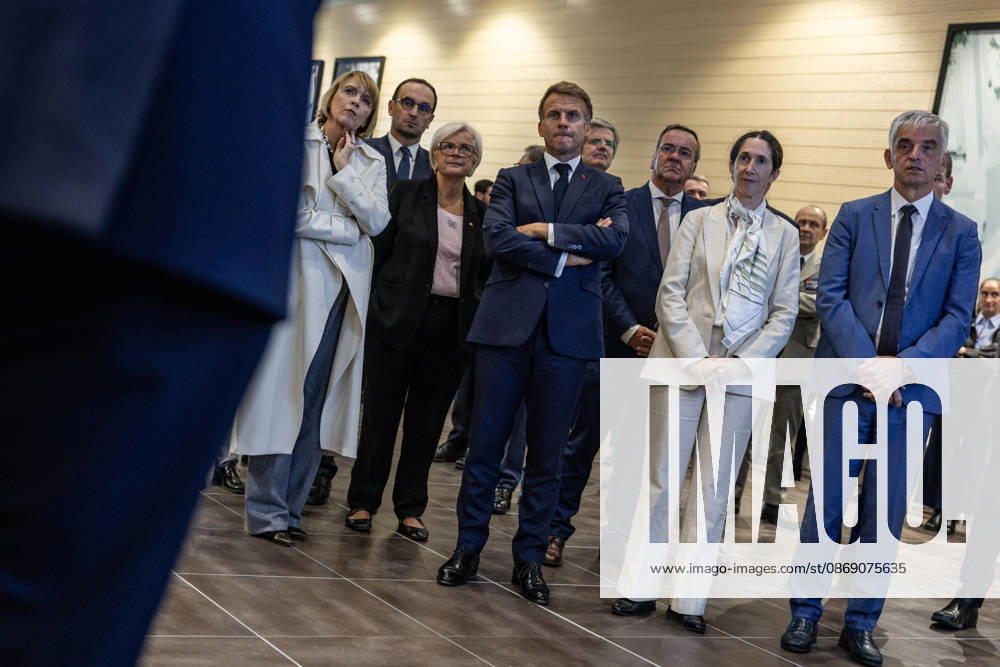 French President Emmanuel Macron and German President Frank Walter Steinmeier visit the Laser Mégajoule research facility operated by the French Alternative Energies and Atomic Energy Commission (CEA). The facility is part of France’s nuclear deterrence simulation program, located in Le Barp, France, on October 9, 2026. Margot Le Gonidec, Pool Bestimage, Le Barp, France
