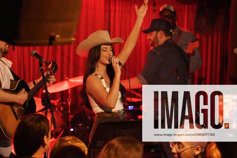 Austin, Texas. Kacey Musgraves performed a surprise show at the White Horse after her concert. - ZUMAda1_ 20261009_zap_da1_063
