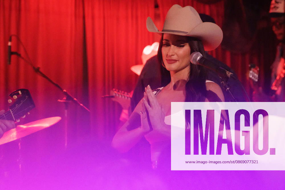 Austin, Texas. Kacey Musgraves performed a surprise show at the White Horse after her concert. - ZUMAda1_ 20261009_zap_da1_071