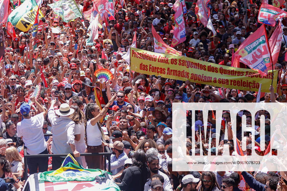 BRASiLIA, DF - 09.10.2026: ATO DE LULA EM BRASiLIA - President Lula resumes campaign events after the first round of elections, in Ceilândia (DF). x3027366x JoaoxPedroxCarvalho