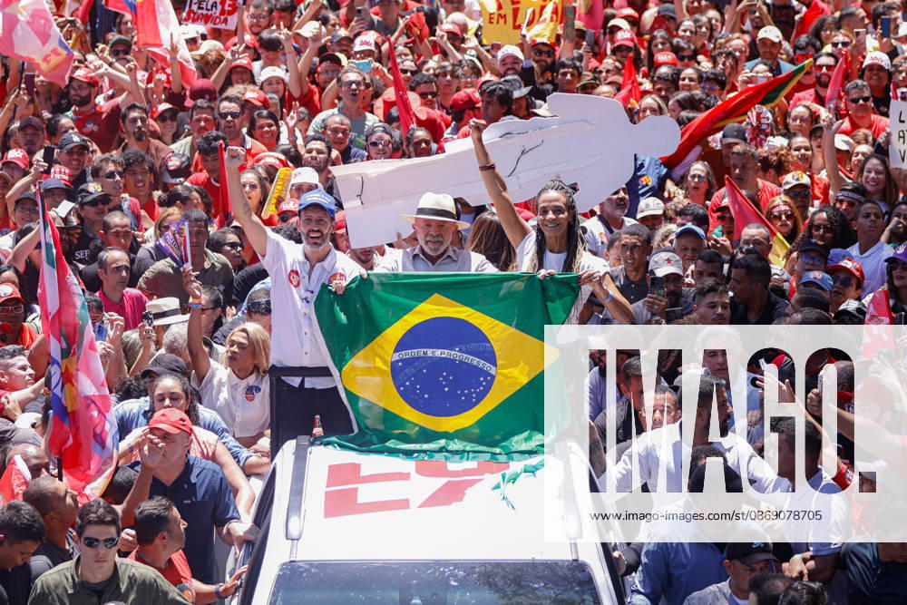 BRASiLIA, DF - 09.10.2026: ATO DE LULA EM BRASiLIA - President Lula resumes campaign events after the first round of elections, in Ceilândia (DF). x3027367x JoaoxPedroxCarvalho