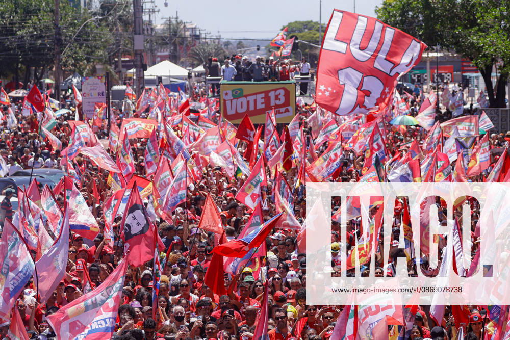 BRASiLIA, DF - 09.10.2026: ATO DE LULA EM BRASiLIA - President Lula resumes campaign events after the first round of elections, in Ceilândia (DF). x3027374x JoaoxPedroxCarvalho