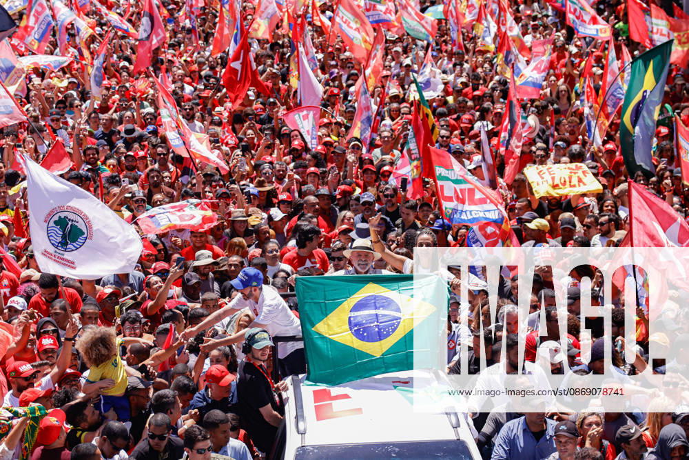 BRASiLIA, DF - 09.10.2026: ATO DE LULA EM BRASiLIA - President Lula resumes campaign events after the first round of elections, in Ceilândia (DF). x3027377x JoaoxPedroxCarvalho