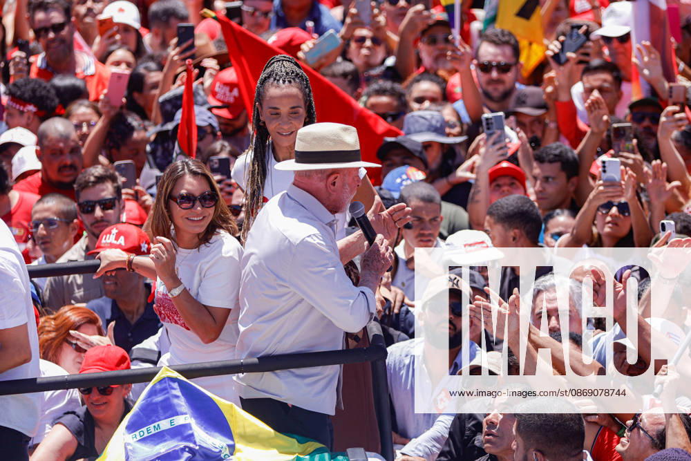 BRASiLIA, DF - 09.10.2026: ATO DE LULA EM BRASiLIA - President Lula resumes campaign events after the first round of elections, in Ceilândia (DF). x3027379x JoaoxPedroxCarvalho
