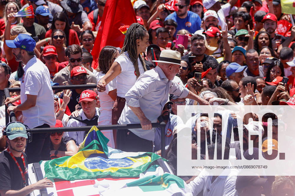 BRASiLIA, DF - 09.10.2026: ATO DE LULA EM BRASiLIA - President Lula resumes campaign events after the first round of elections, in Ceilândia (DF). x3027382x JoaoxPedroxCarvalho
