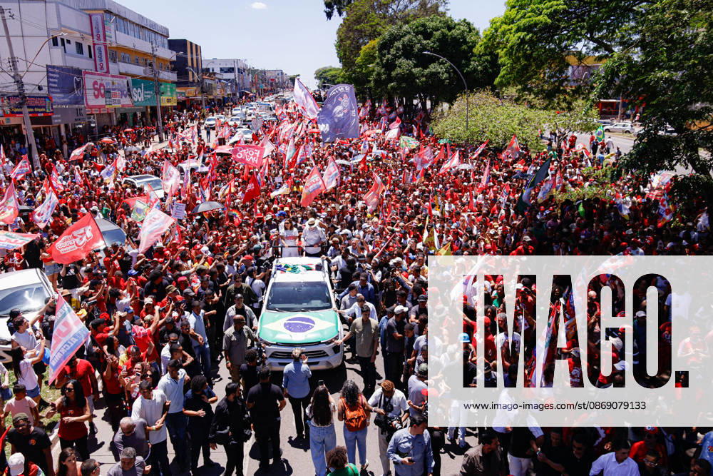 BRASiLIA, DF - 09.10.2026: ATO DE LULA EM BRASiLIA - President Lula resumes campaign events after the first round of elections, in Ceilândia (DF). x3027415x JoaoxPedroxCarvalho