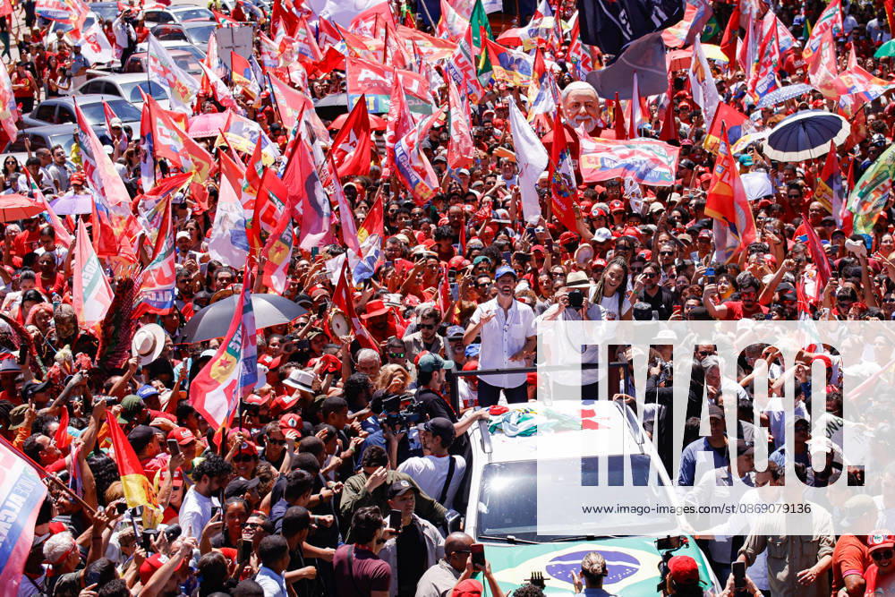 BRASiLIA, DF - 09.10.2026: ATO DE LULA EM BRASiLIA - President Lula resumes campaign events after the first round of elections, in Ceilândia (DF). x3027417x JoaoxPedroxCarvalho