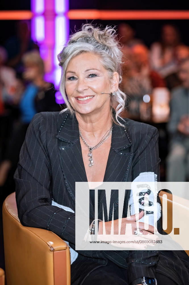 MDR - Riverboat. Sängerin Claudia Jung anläßlich der Aufzeichnung der MDR - Talkshow Riverboat am 09.10.2026 in der Mediacity Leipzig. 20261009SFL0015