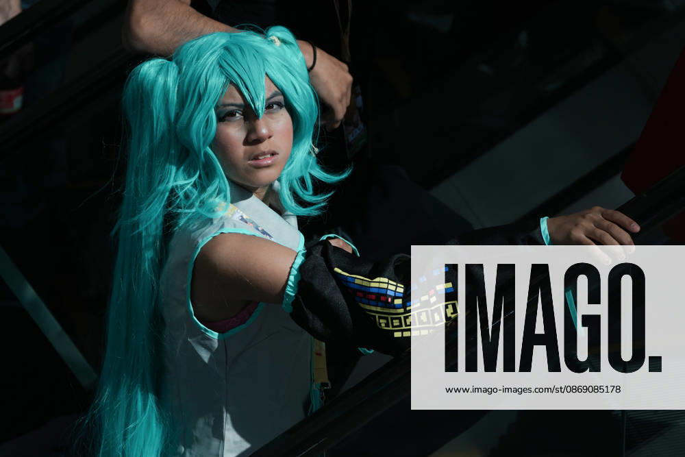 Scenes of people in cosplay at the 2026 New York Comic Con at the Javits Center on October 9, 2026 in New York. New York USA - ZUMAb148 20261009_zap_b148_084