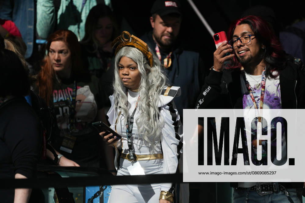 Scenes of people in cosplay at the 2026 New York Comic Con at the Javits Center on October 9, 2026 in New York. New York USA - ZUMAb148 20261009_zap_b148_079