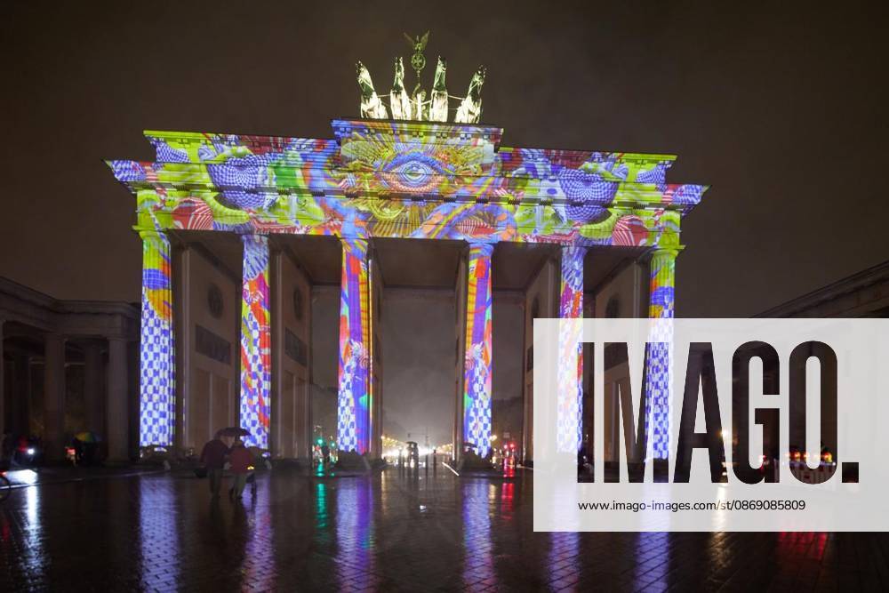 Festival of Lights am Brandenburger Tor. Deutschland Berlin Berlin