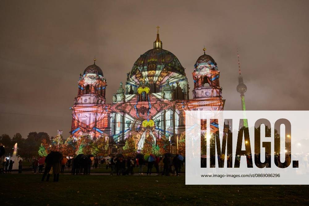 Festival of Lights am Berliner Dom. Deutschland Berlin Berlin