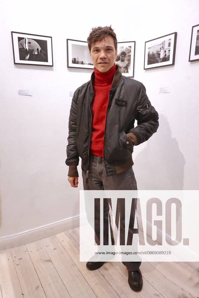 M.A.R.X-Bande Sebastian Urzendowsky Ausstellung der M.A.R.X-Bande, Glogauer Straße 16, Berlin, Datum: 09.10.2026