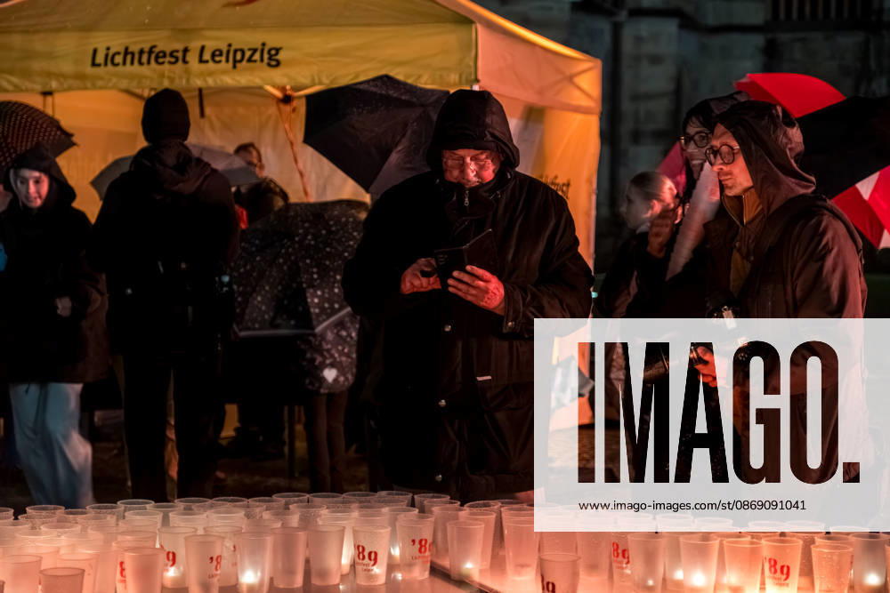 Seit 2009 findet in Leipzig zur Erinnerung an die Montagsdemonstrationen im Jahr 1989 am 9. Oktober das Lichtfest statt. Licht und Kunstinstallationen illuminieren die Stadt, menschen laufen mit Kerzen durch die Stadt. Lichtfest 2026