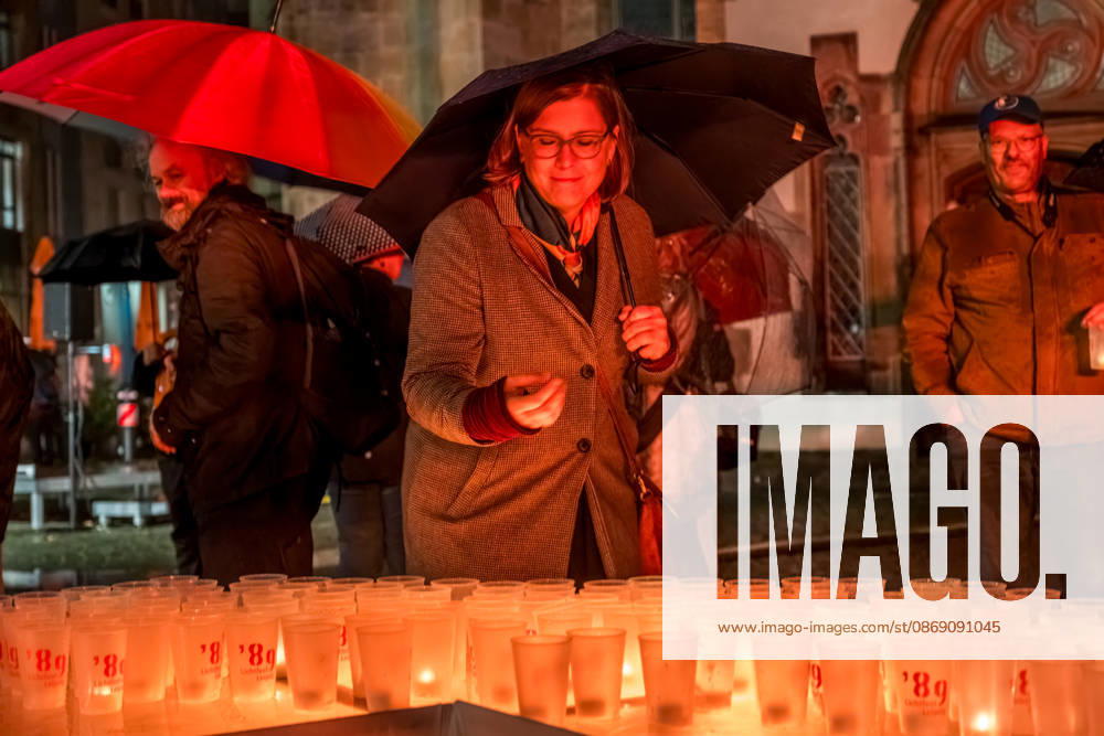 Seit 2009 findet in Leipzig zur Erinnerung an die Montagsdemonstrationen im Jahr 1989 am 9. Oktober das Lichtfest statt. Licht und Kunstinstallationen illuminieren die Stadt, menschen laufen mit Kerzen durch die Stadt. Lichtfest 2026