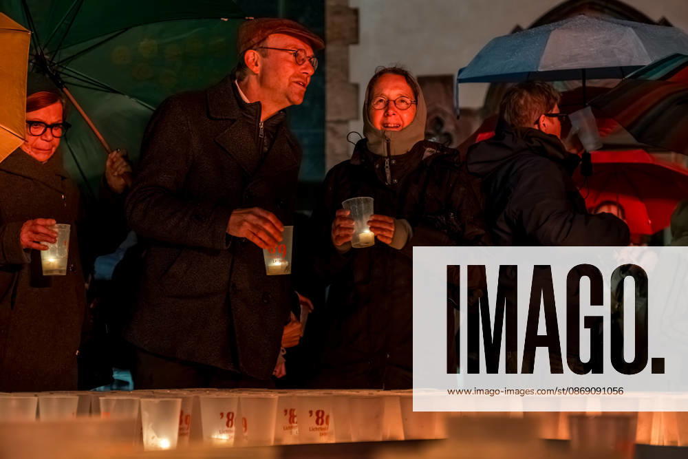 Seit 2009 findet in Leipzig zur Erinnerung an die Montagsdemonstrationen im Jahr 1989 am 9. Oktober das Lichtfest statt. Licht und Kunstinstallationen illuminieren die Stadt, menschen laufen mit Kerzen durch die Stadt. Lichtfest 2026