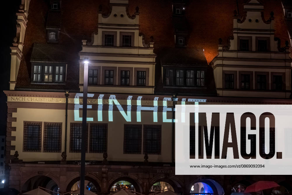 Seit 2009 findet in Leipzig zur Erinnerung an die Montagsdemonstrationen im Jahr 1989 am 9. Oktober das Lichtfest statt. Licht und Kunstinstallationen illuminieren die Stadt, menschen laufen mit Kerzen durch die Stadt. Lichtfest 2026