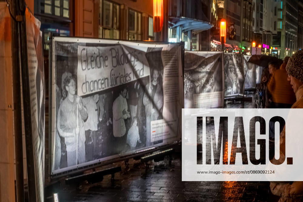 Seit 2009 findet in Leipzig zur Erinnerung an die Montagsdemonstrationen im Jahr 1989 am 9. Oktober das Lichtfest statt. Licht und Kunstinstallationen illuminieren die Stadt, menschen laufen mit Kerzen durch die Stadt. Lichtfest 2026