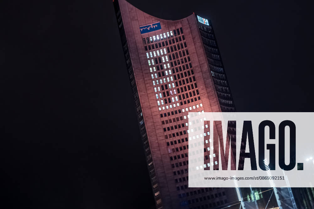 Seit 2009 findet in Leipzig zur Erinnerung an die Montagsdemonstrationen im Jahr 1989 am 9. Oktober das Lichtfest statt. Licht und Kunstinstallationen illuminieren die Stadt, menschen laufen mit Kerzen durch die Stadt. Lichtfest 2026