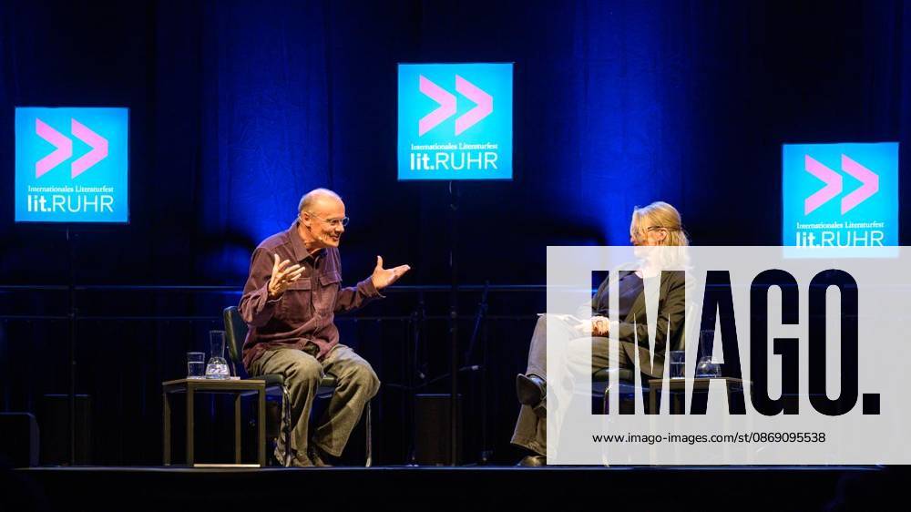 Edgar Selge und Claudia Dichter am Freitag, den 9. Oktober 2026, auf Zeche Zollverein in Essen-Katernberg. Deutschland NRW Essen