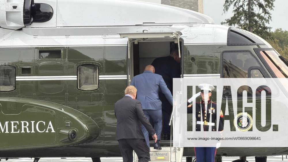 US President Trump departs White House by helicopter with Mike Tyson WASHINGTON, D.C., UNITED STATES - OCTOBER 9: US President Donald Trump departs the White House by helicopter with former heavyweight boxing champion Mike Tyson as part of his midterm election campaign activities, in Washington, DC, on October 9, 2026. Can Hasasu Anadolu Washington, DC United States. Editorial use only. Please get in touch for any other usage.