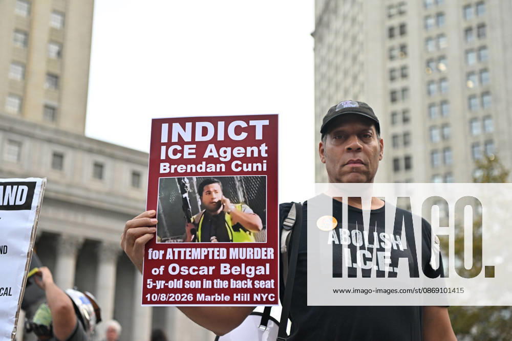 Protesters rally after ICE shooting of New York man in car with child inside NEW YORK, UNITED STATES - OCTOBER 9: A massive protest takes place at Foley Square , demanding the withdrawal of ICE from the city in New York, United States on October 9, 2026. The demonstration follows an incident yesterday in the Bronx where an ICE officer shot Oscar Belgal, a Dominican Republic national, in the neck while he was driving with a 5-year-old child in the vehicle. Waleed Zein Anadolu New York United States. Editorial use only. Please get in touch for any other usage.