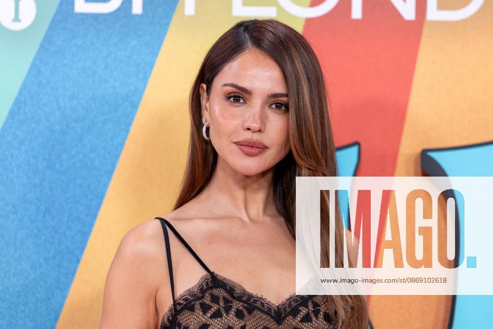 I Love Boosters Gala Screening at the 70th BFI London Film Festival, The Royal Festival Hall, London, UK - 9 Oct 2026 Eiza González attends the I Love Boosters Gala Screening at The 70th BFI London Film Festival at The Royal Festival Hall Cast and Guests attend the I Love Boosters Gala Screening during The 70th BFI London Film Festival at The Royal Festival Hall, London London United Kingdom