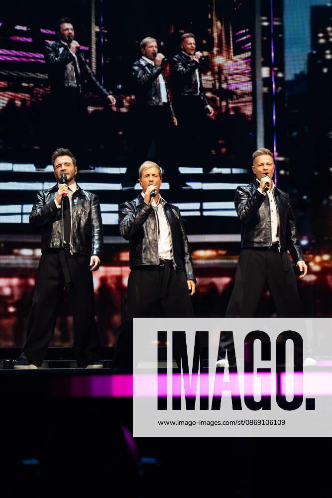 Westlife perform at The O2, London as part of Westlifes 25th Anniversary Tour on October 9, 2026. LONDON, ENGLAND - OCTOBER 9: Westlife perform at The O2, London as part of Westlifes 25th Anniversary Tour on October 9, 2026., Credit:Pupat Chenaksara Avalon UK, London