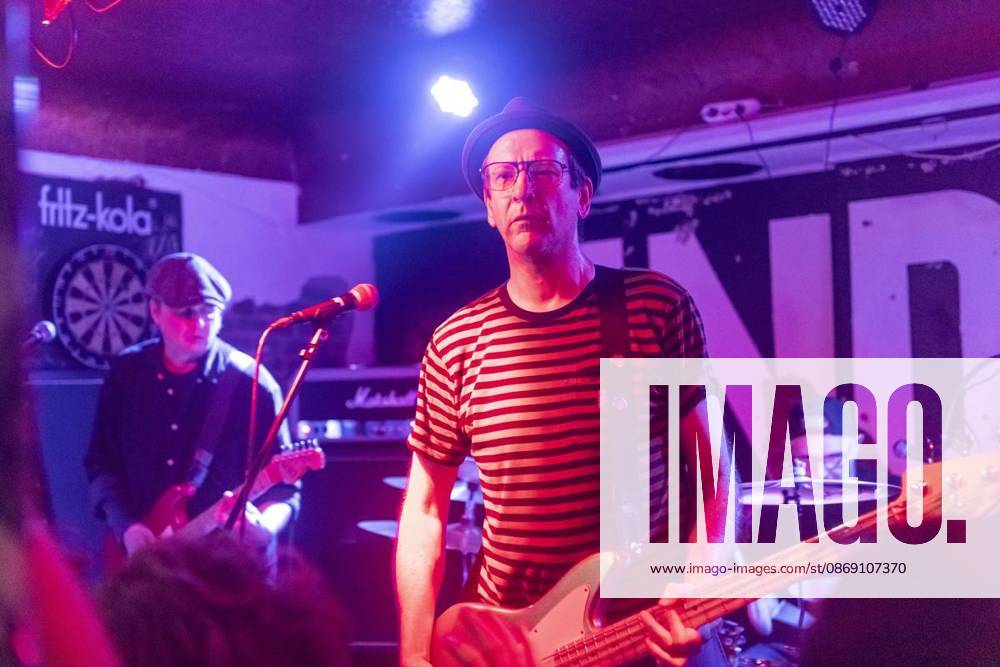 Der Duisburger Musiker Jimbob (u.a. Gründungsmitglied von Eisenpimmel) feiert bei einem Konzert im Indie eine Release-Party mit seiner Band 24 7 Fucked Ups09.10.2026 in Duisburg Deutschland NRW Duisburg