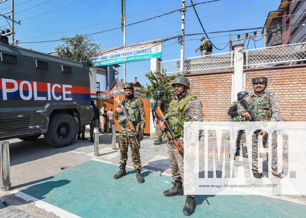 Paramilitary soldiers stand guard outside the congress headquarter during a INDIA bloc protest in Srinagar on October 10, 2026 against the country s Chief Election Commissioner Gyanesh Kumar, calling for his resignation over alleged irregularities in the Special Intensive Revision (SIR) of electoral rolls. Srinagar India - ZUMAz120 20261010_zip_z120_002