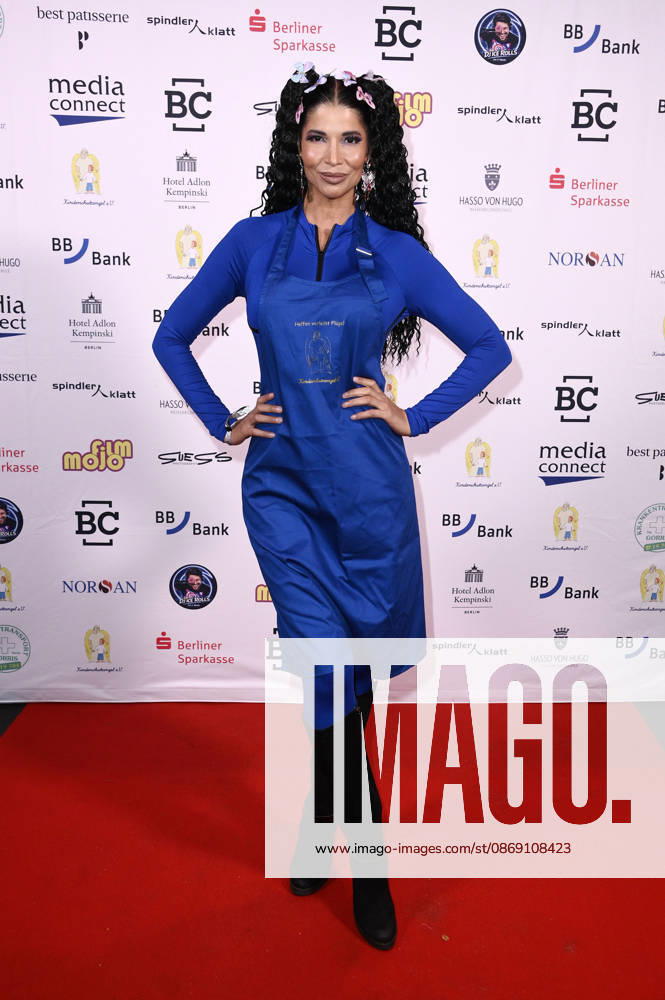 Micaela Schäfer bei der Gala der Kinderschutzengel im Spindler & Klatt. Berlin