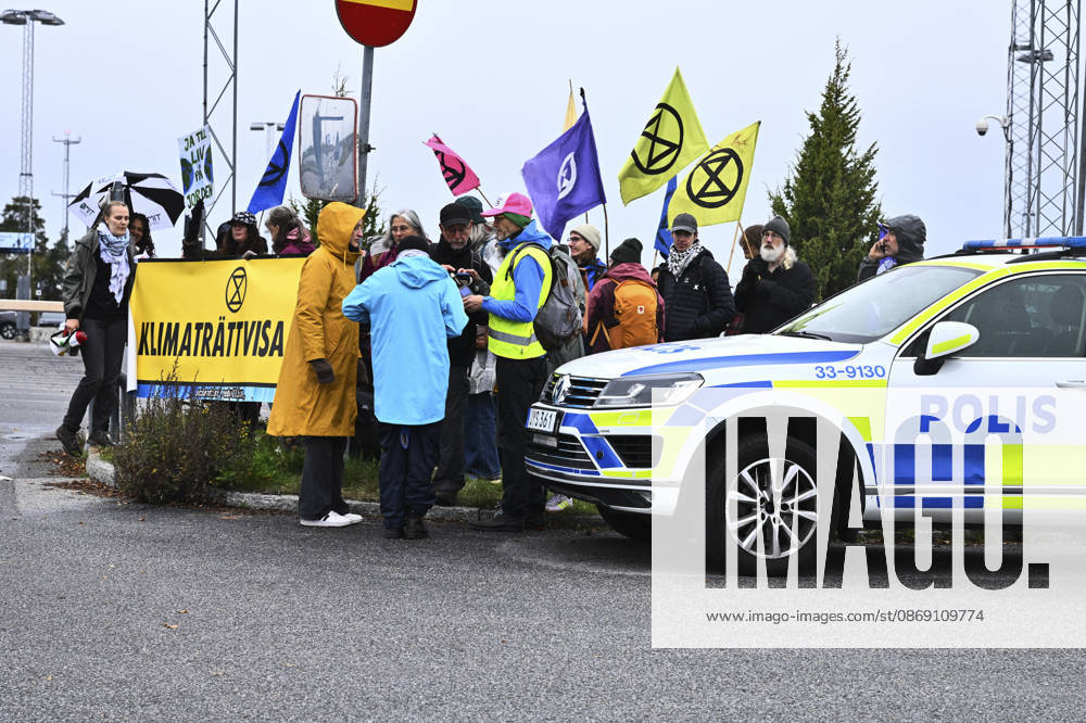 STOCKHOLM, SWEDEN 20261010 Climate activists outside Bromma Airport; some climate activists have gained access and are staging protests at Bromma Airport, including on the runway STOCKHOLM SWEDEN