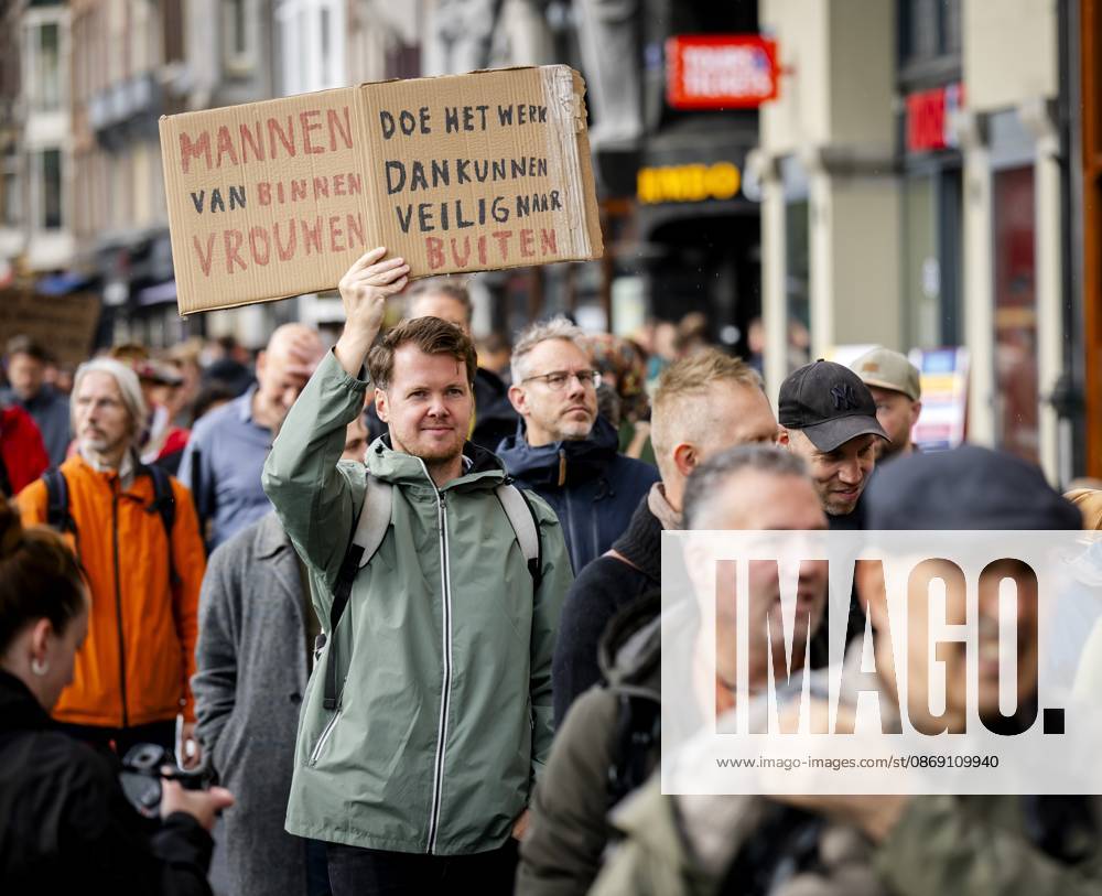 AMSTERDAM - Participants in the Men s March are campaigning for safety for all women. During the demonstration, men are called upon to ensure a culture in which everyone is safe. SEM VAN DER WAL ANP netherlands out - belgium out